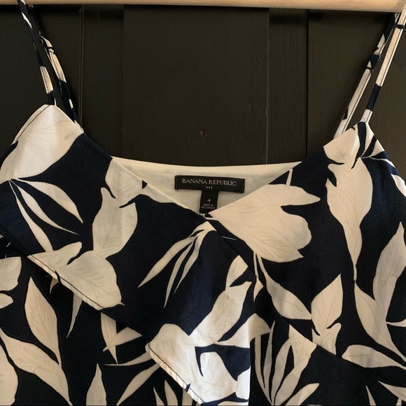 Fun and Flirty Asymmetrical Tropical Dress - Picture 4 of 7